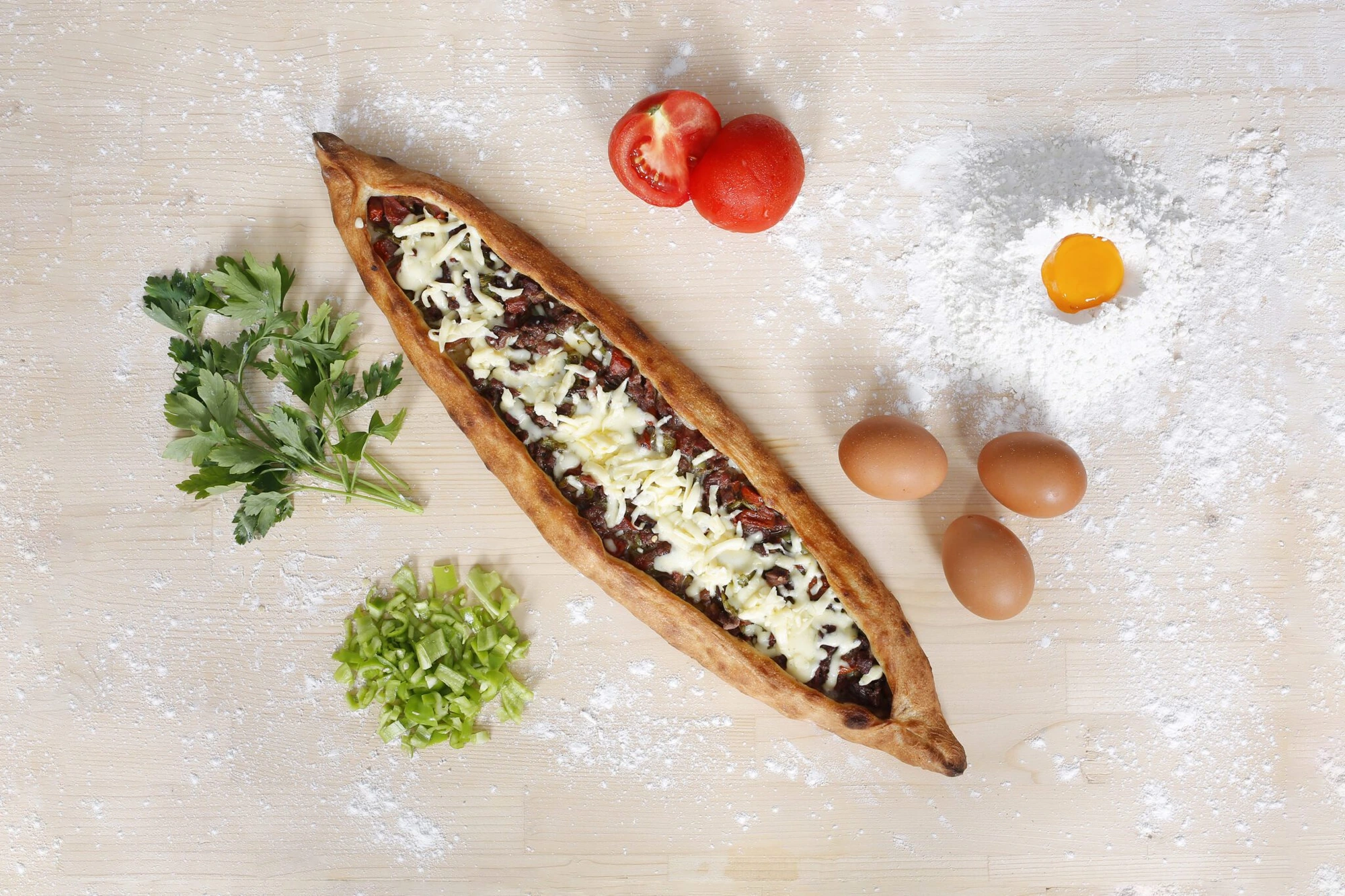 Kuşbaşılı Kaşarlı Pide