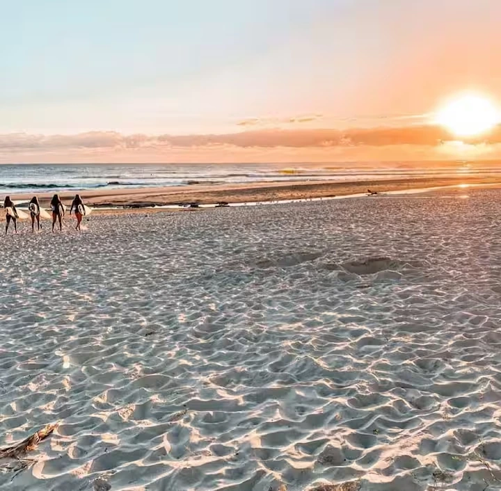 The oceanfront walking and cycling path at Kirra, Coolangatta