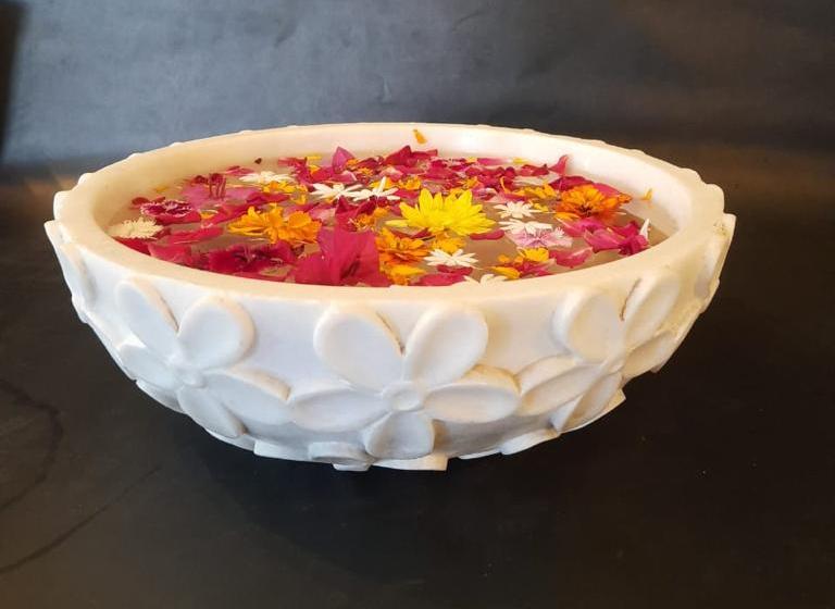 Floral Relief Urli (Large)