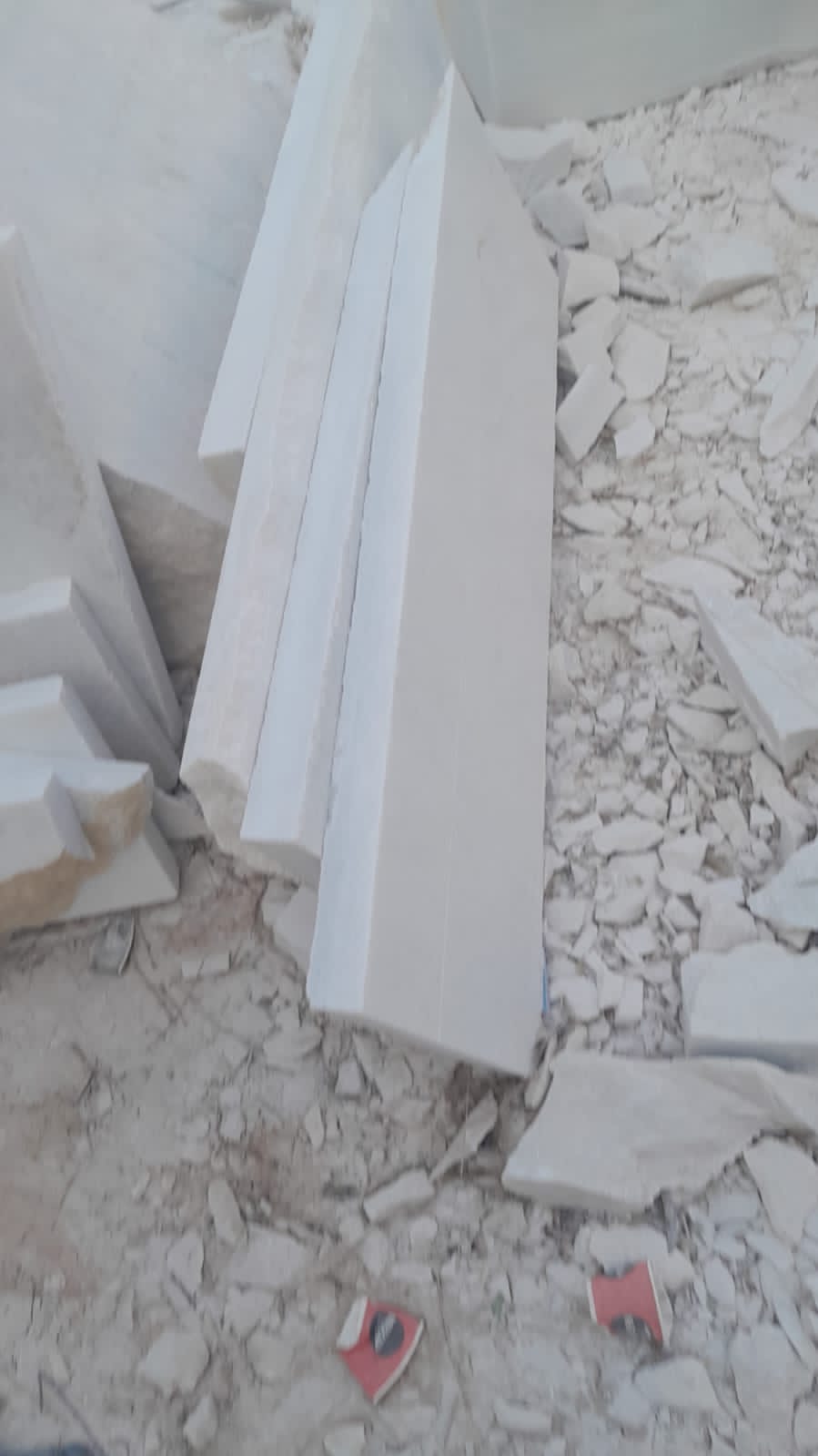Step 02 — Grade-1 Makrana Marble Selection & Precision Cutting